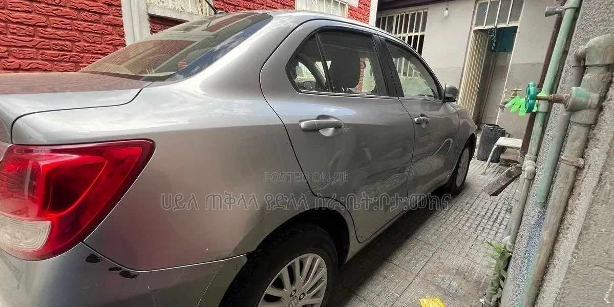 Suzuki Dzire 2022 Gray