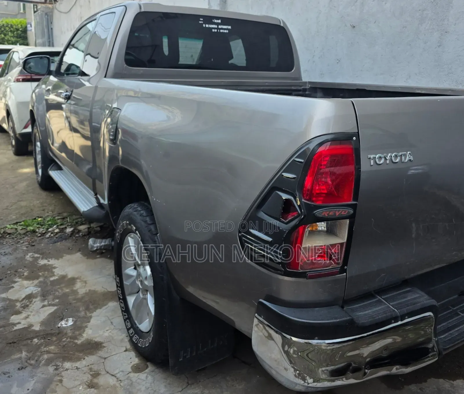 Toyota Hilux 2020 Gold