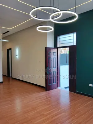 5bdrm House in Bole for sale