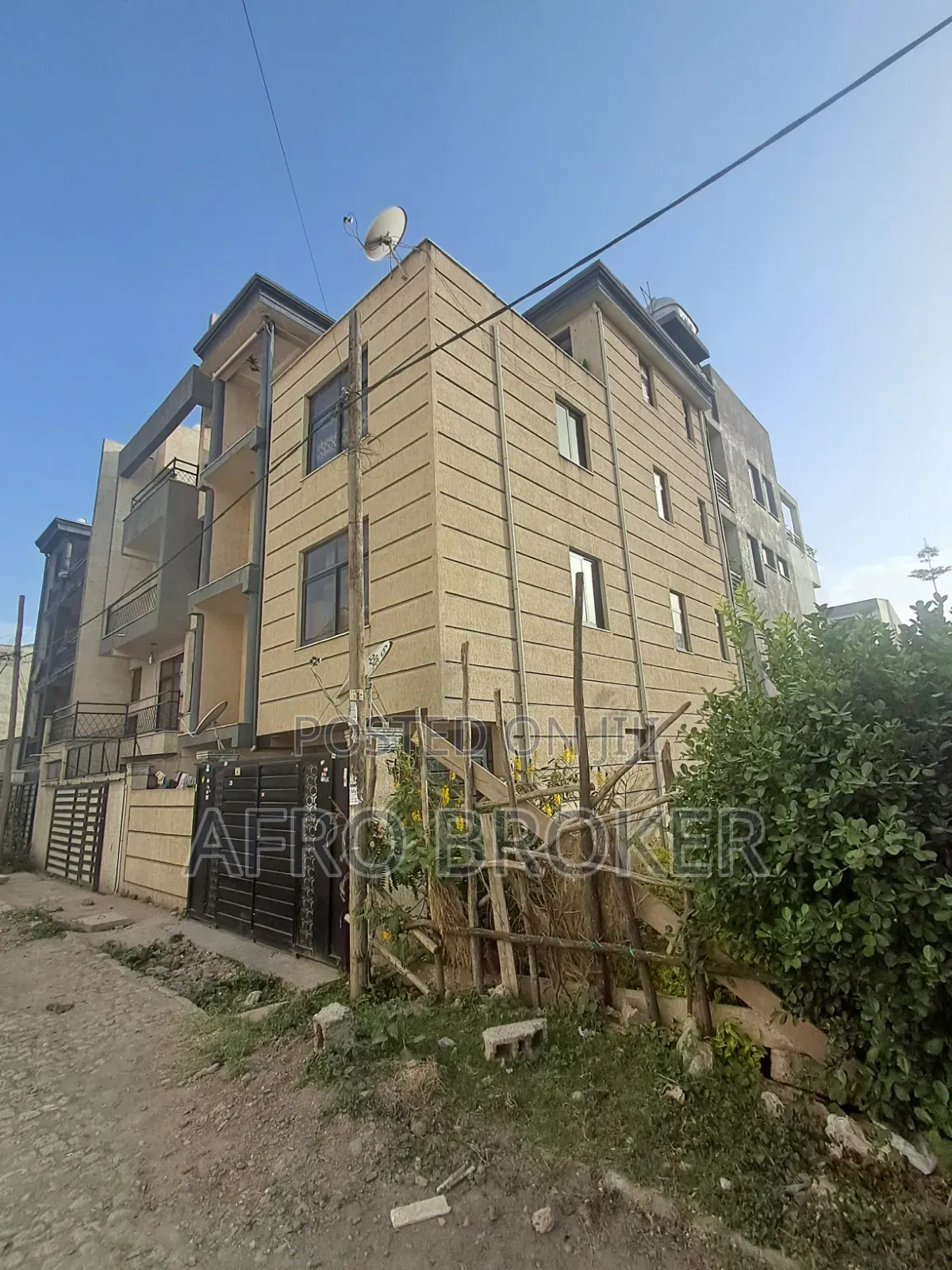 5bdrm House in Kality, Akaky Kaliti for sale