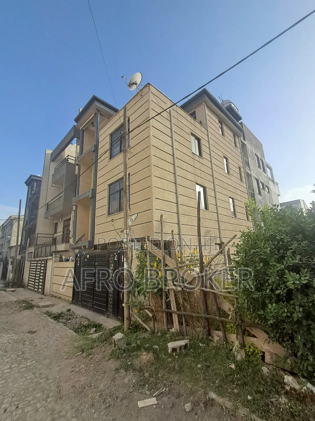 5bdrm House in Kality, Akaky Kaliti for sale