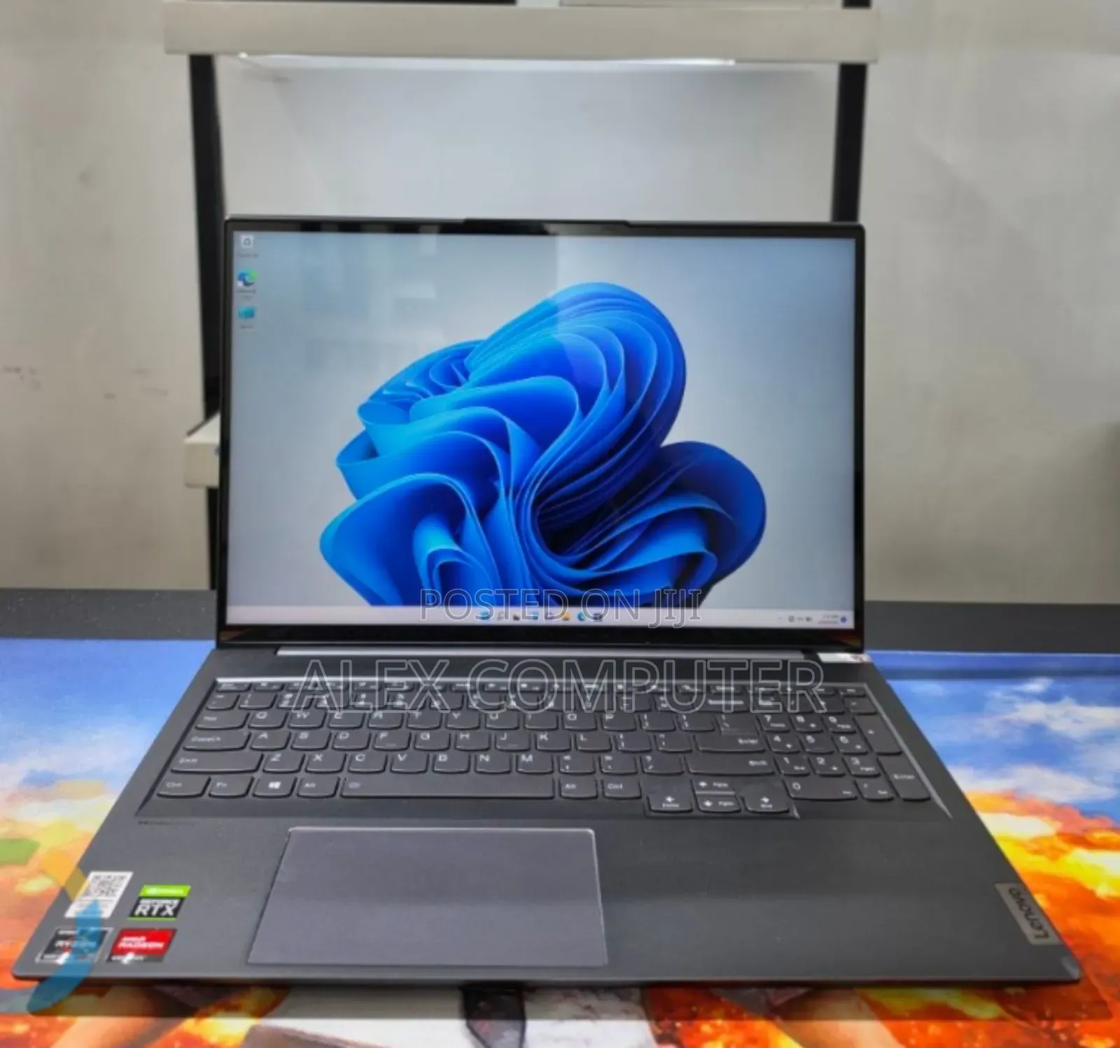 New Laptop Lenovo 16GB AMD Ryzen 7 SSD 512GB