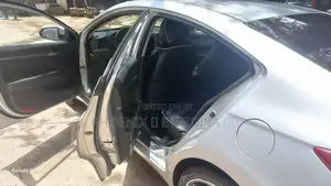Hyundai Avante 2017 Silver