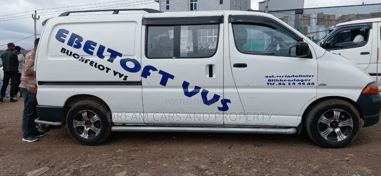Toyota HiAce 2006 White