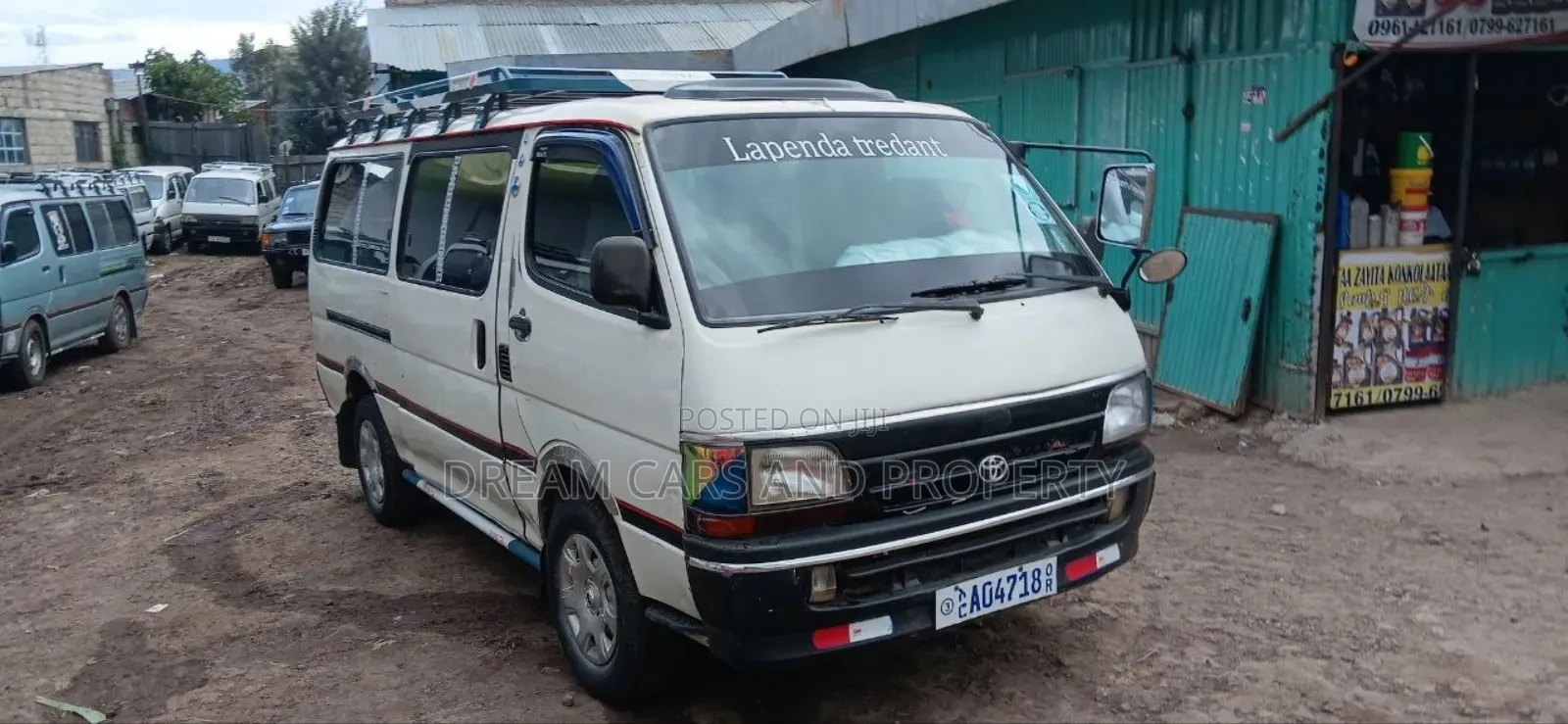 Toyota HiAce 2004 White