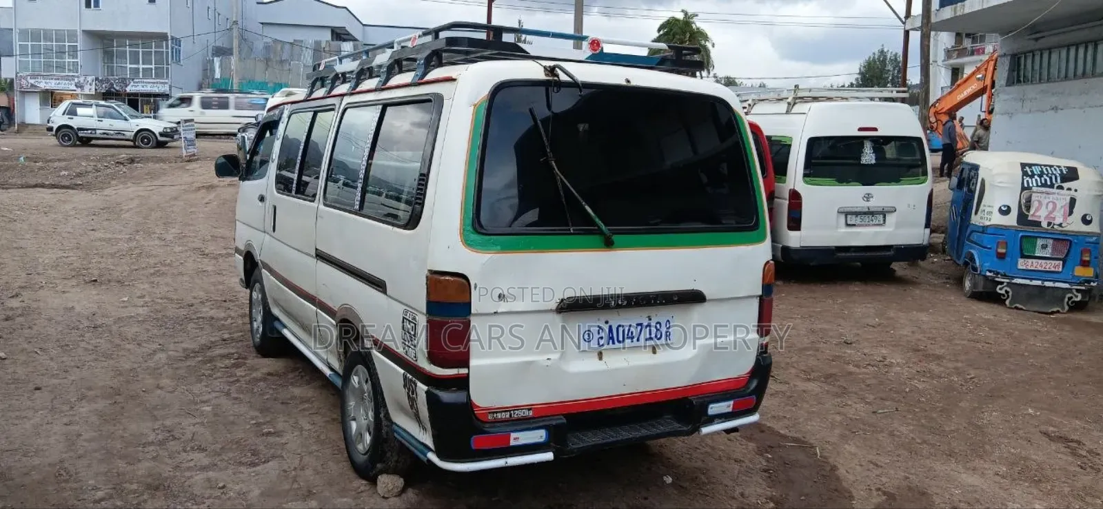 Toyota HiAce 2004 White