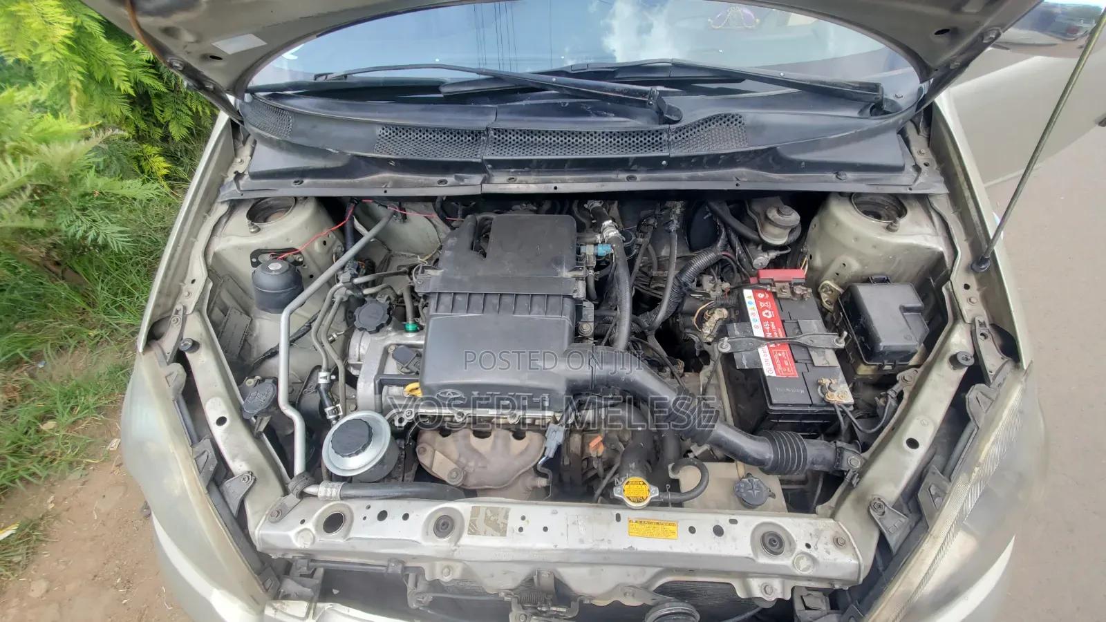 Toyota Vitz 2002 Silver