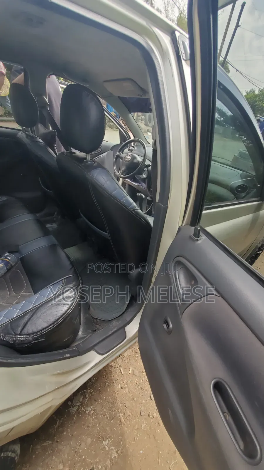 Toyota Vitz 2002 Silver