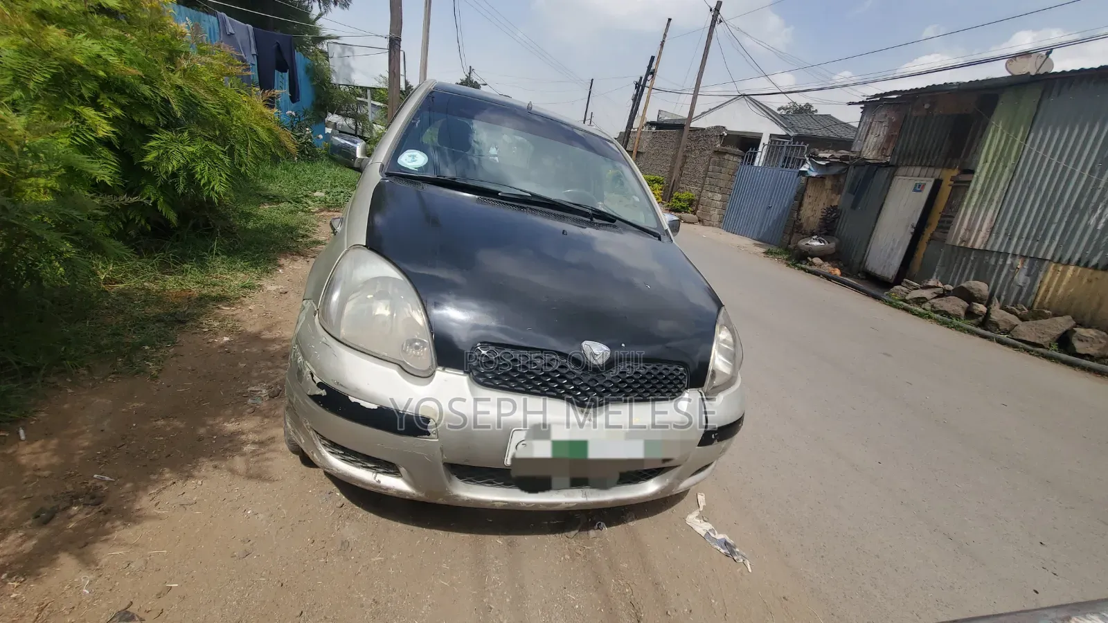 Toyota Vitz 2002 Silver