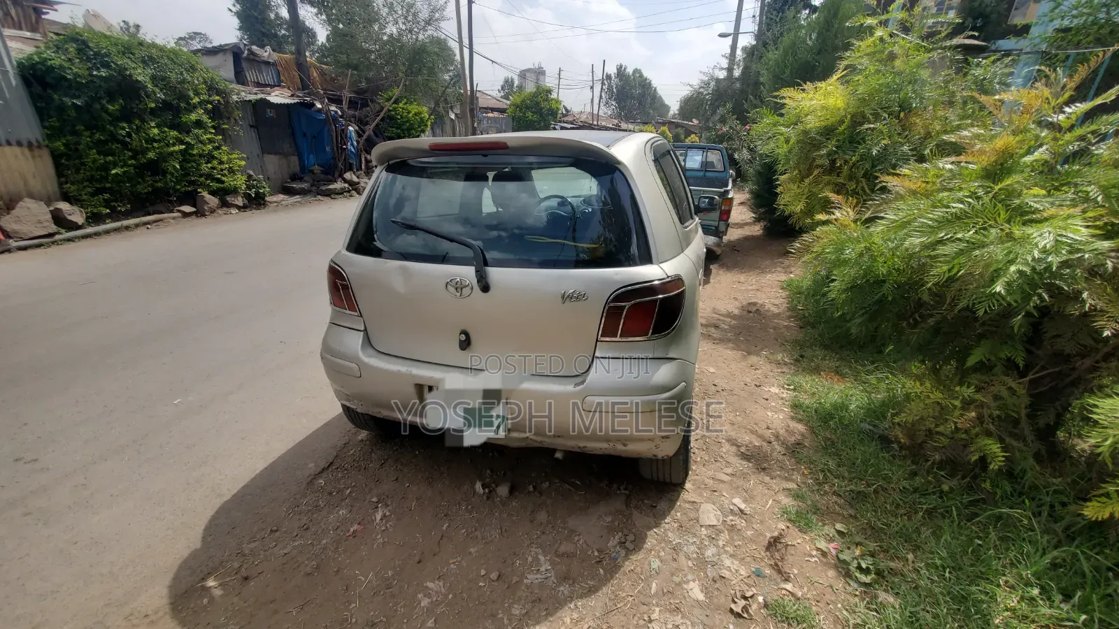 Toyota Vitz 2002 Silver