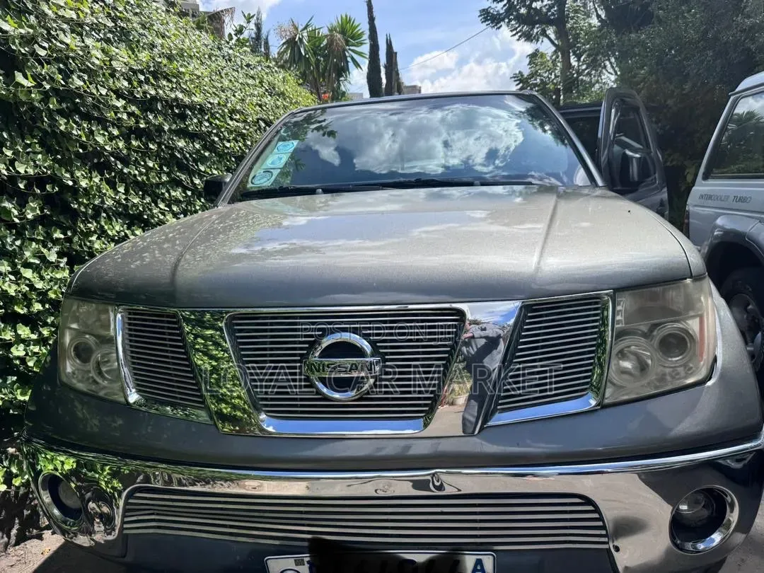 Nissan Frontier 2006 Gray