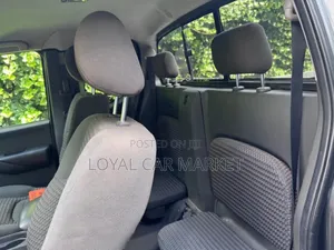 Nissan Frontier 2006 Gray