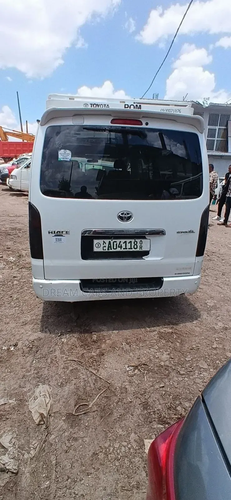 Toyota HiAce 2010 White