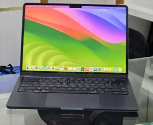 New Apple MacBook Air 2024 M3 13-inch 24GB Intel Core i5 SSD 512GB