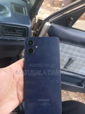 Samsung Galaxy A06 128 GB Blue