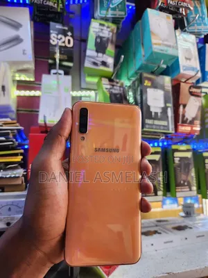 Samsung Galaxy A50 128 GB Pink