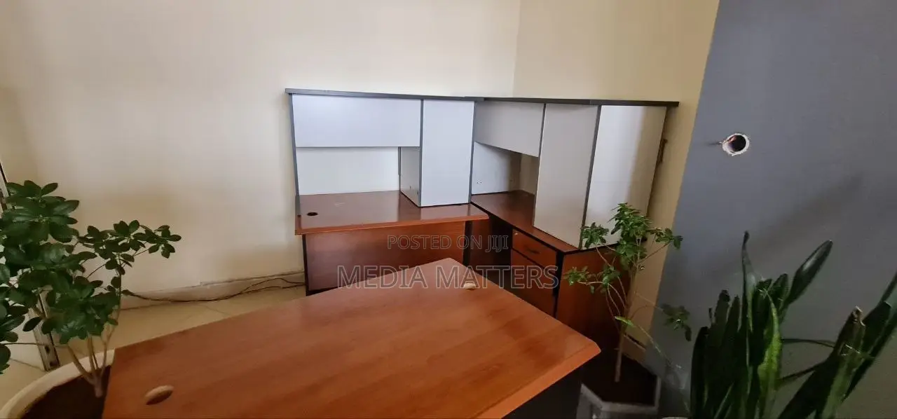 Used Office Tables