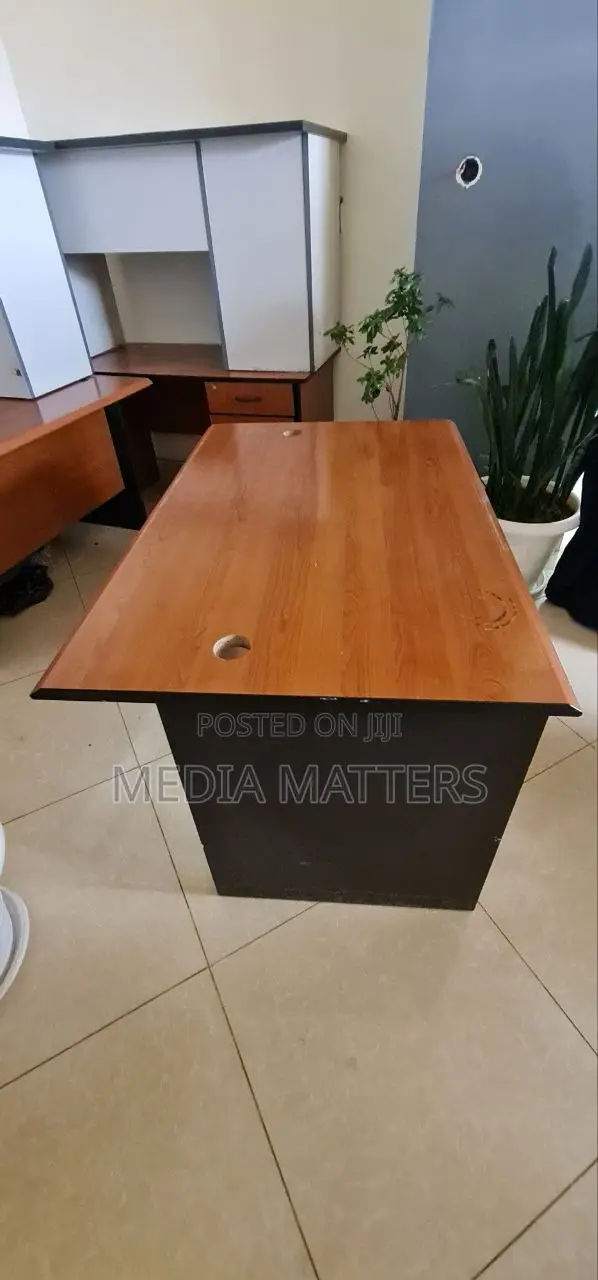 Used Office Tables