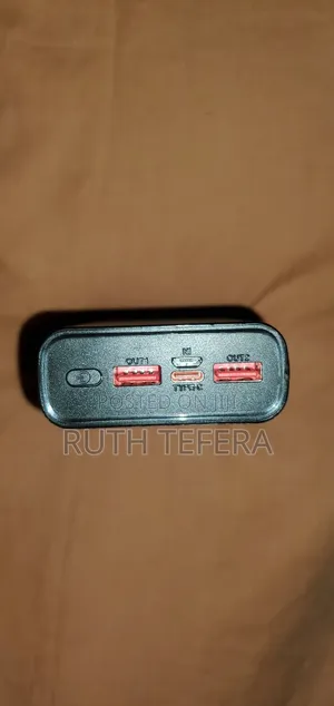 Portable Power Bank, Exj Brand Model With a Capacity of 20000mah