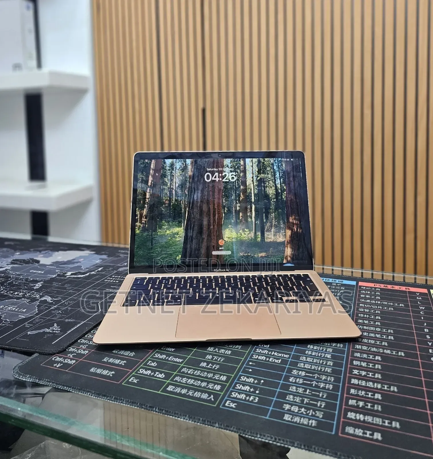 New Laptop Apple MacBook Air 2020 M1 8GB Apple M1 SSD 256GB