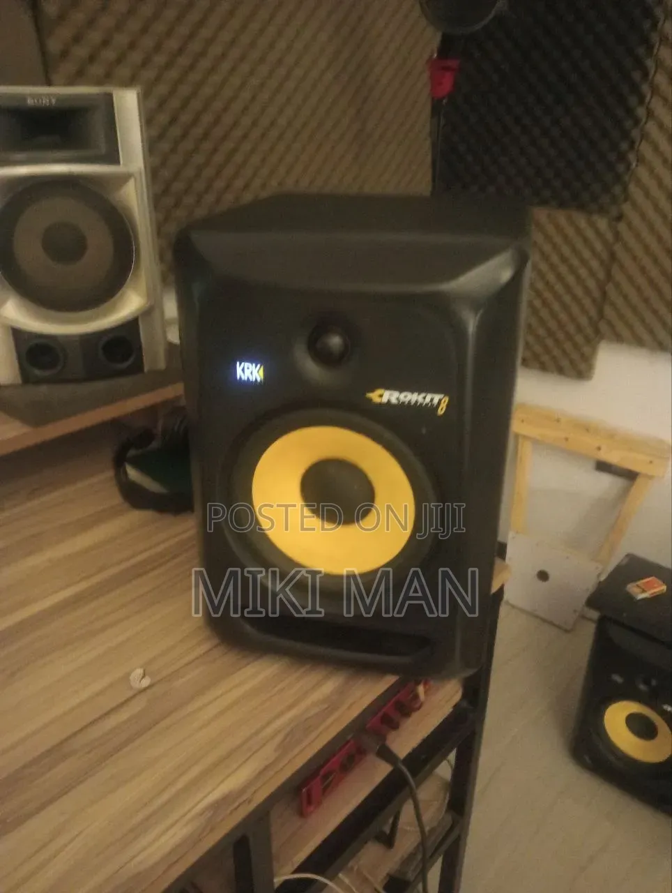 Studio Monitor