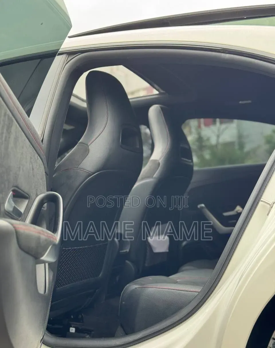 Mercedes-Benz C250 2022 White