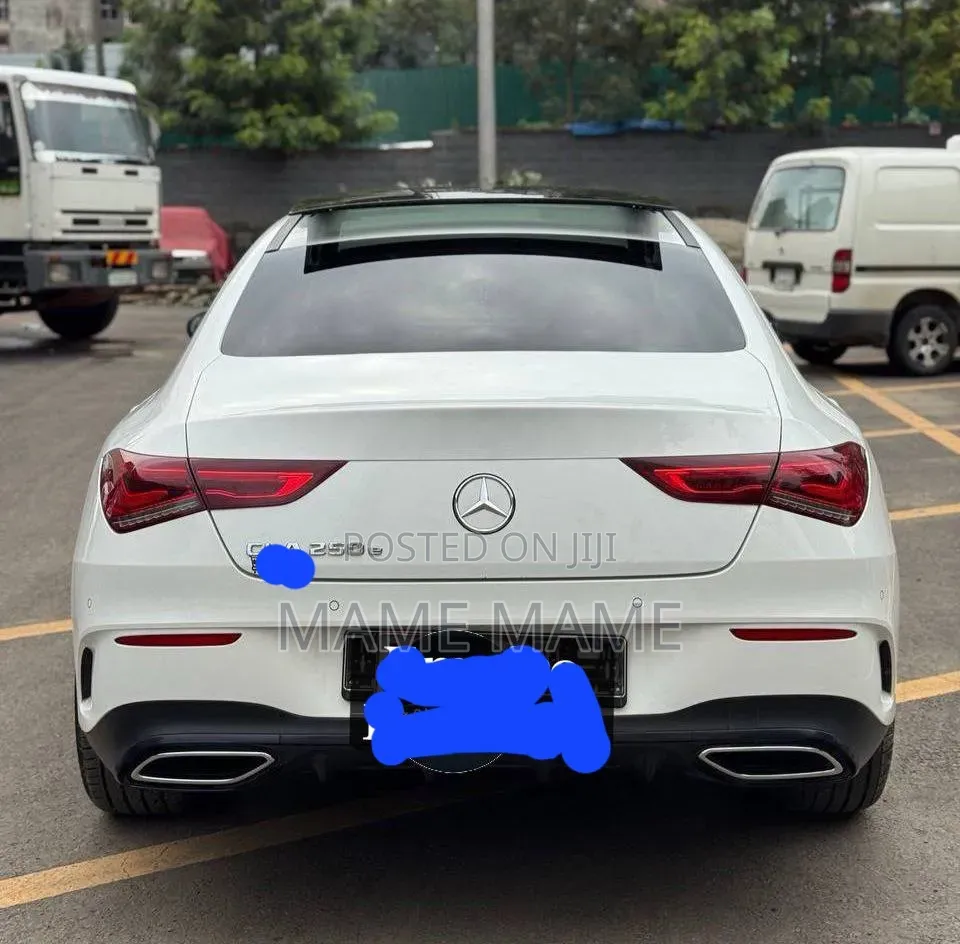 Mercedes-Benz C250 2022 White