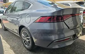 የሚከራይ Byd Destroyer Hybrid * Destroyer Hybrid 4500