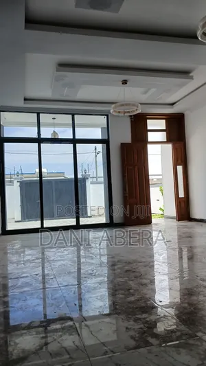 6bdrm Villa in Oromia-Finfinne for sale