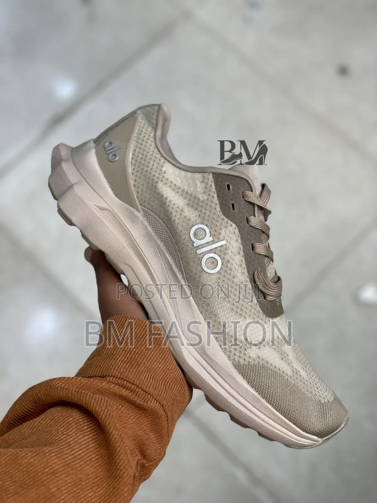 Alo X Runner Ultra-Light Style