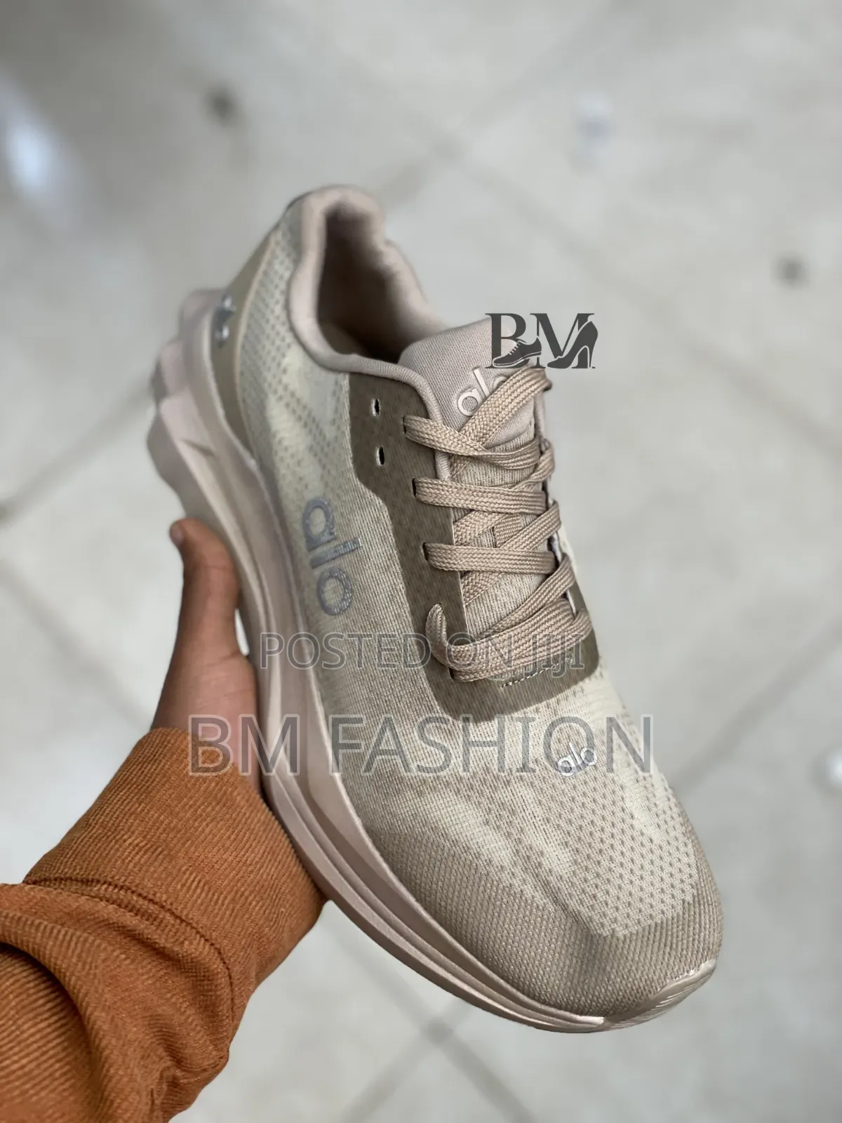 Alo X Runner Ultra-Light Style