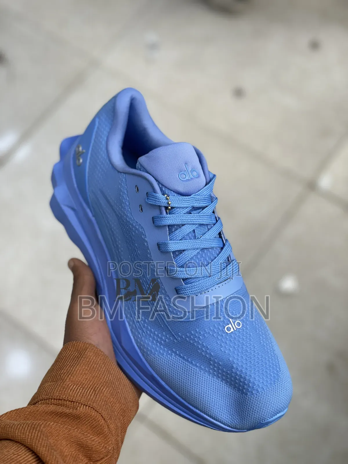 Alo X Runner: Lightweight Comfort