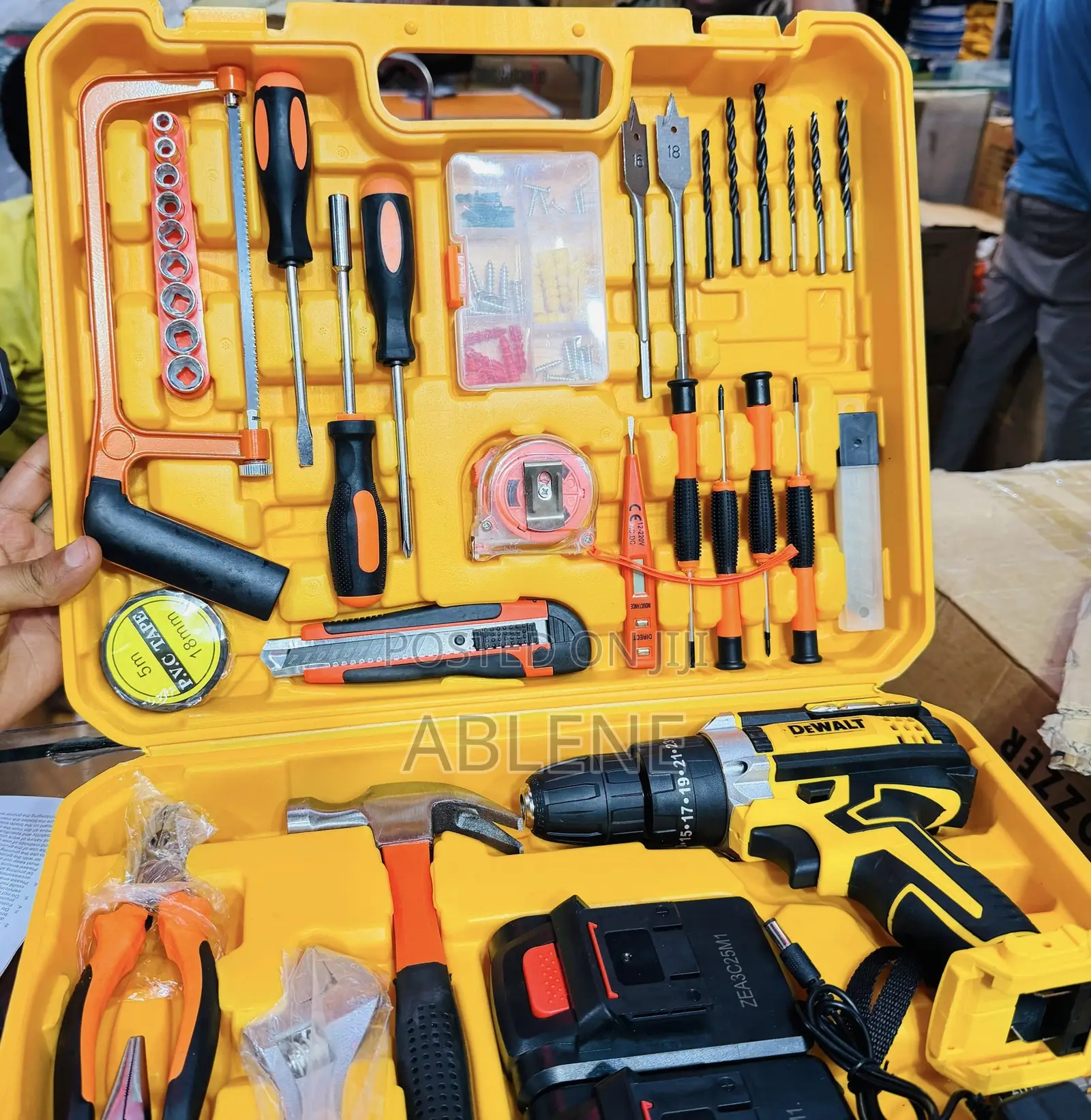 Dewalt 21v Charger Drill Full Set