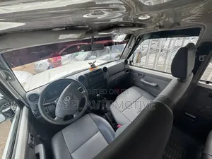 Toyota Mark II 2022 White