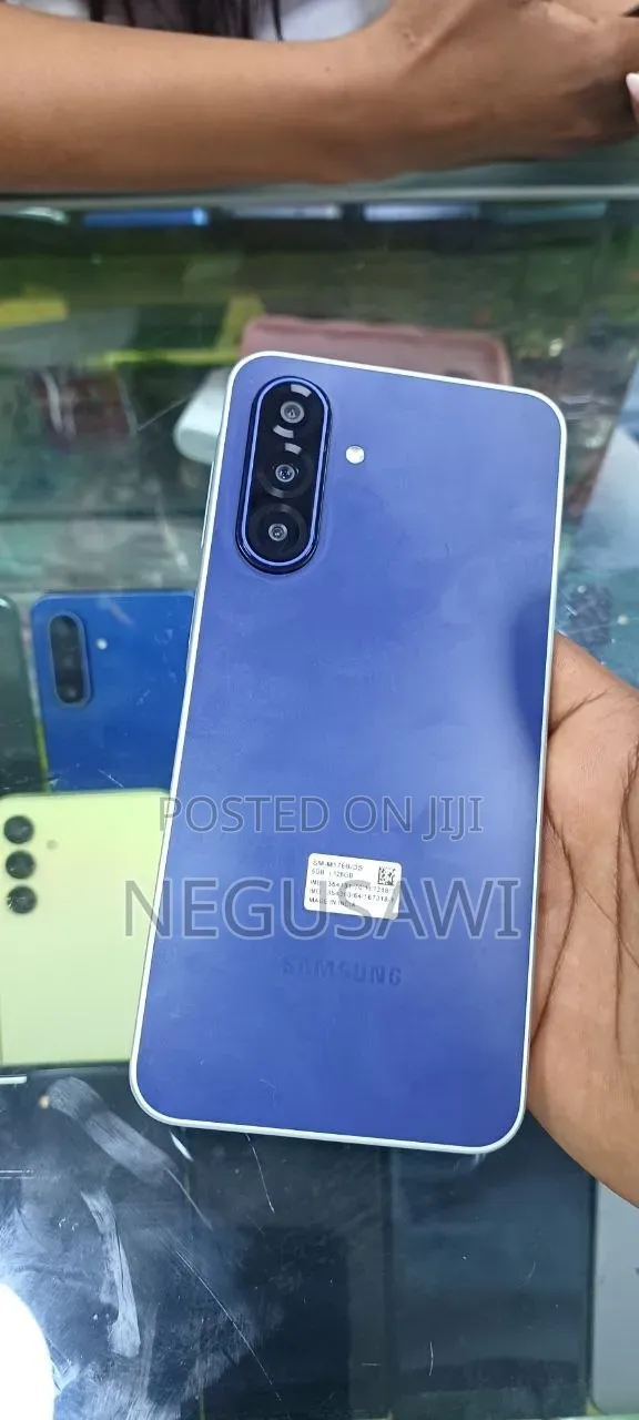 New Samsung Galaxy A17 5G 256 GB Blue