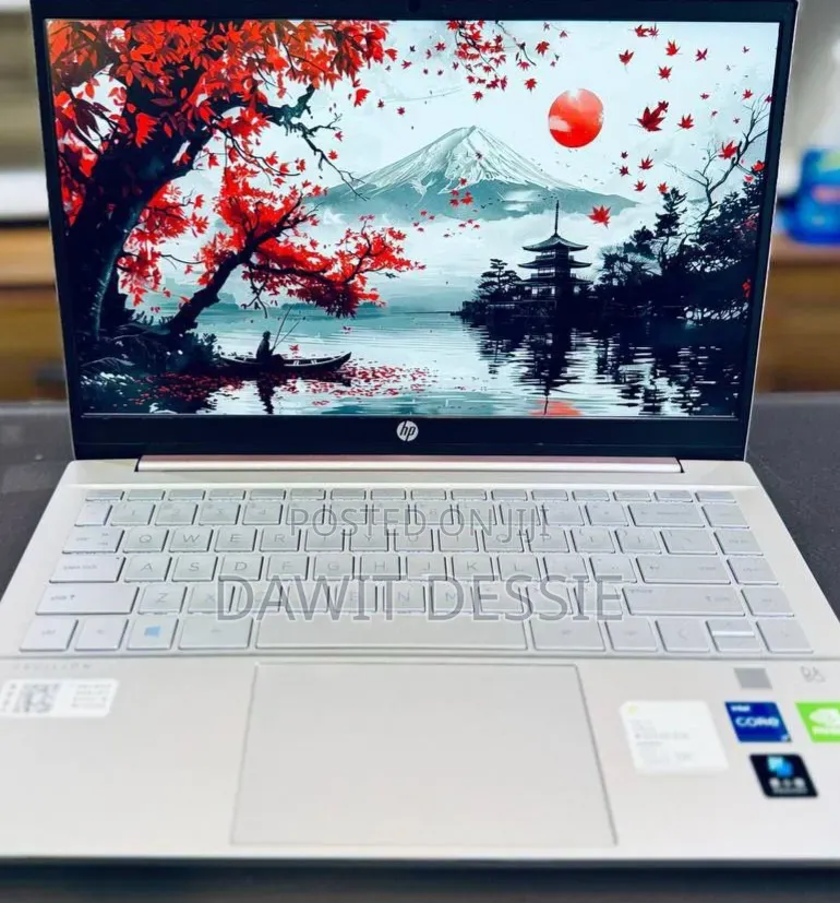 New Laptop HP Pavilion 14 16GB Intel Core i7 SSD 512GB