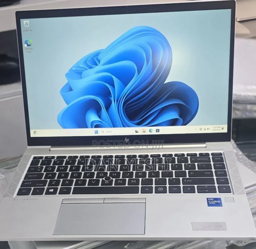 New Laptop HP EliteBook 840 G8 16GB Intel Core i7 SSD 512GB