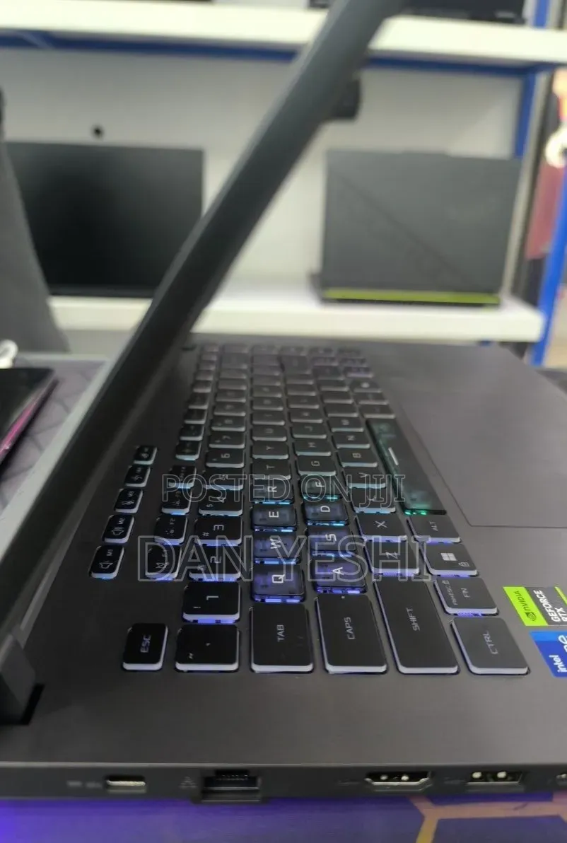 New Laptop Asus ROG Strix G16 G614 16GB Intel Core i7 SSD 1T