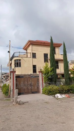 6bdrm House in Oromia-Finfinne for sale