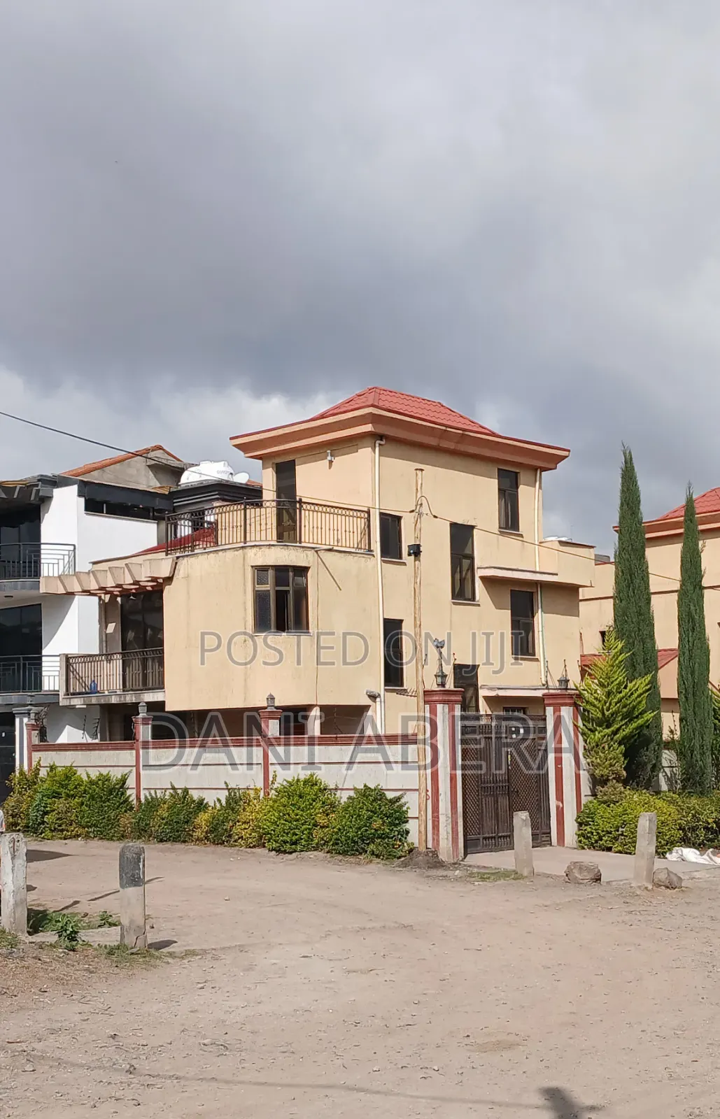6bdrm House in Oromia-Finfinne for sale