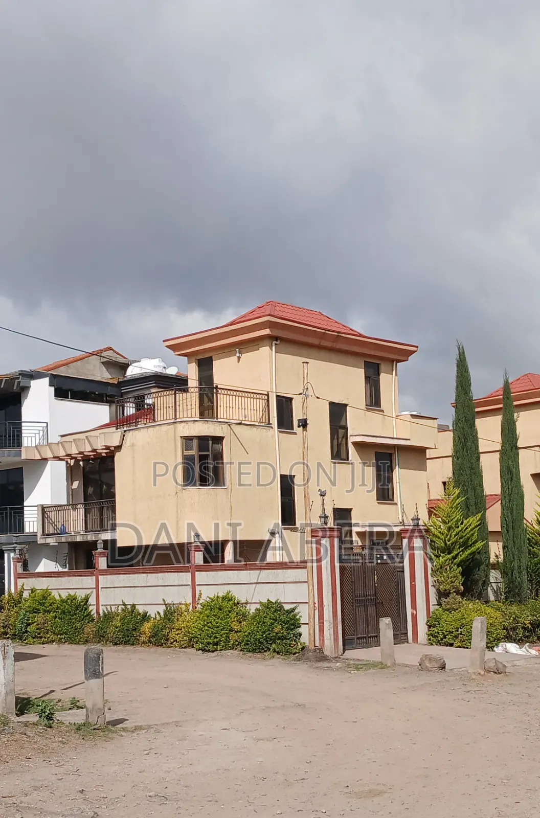 6bdrm House in Oromia-Finfinne for sale