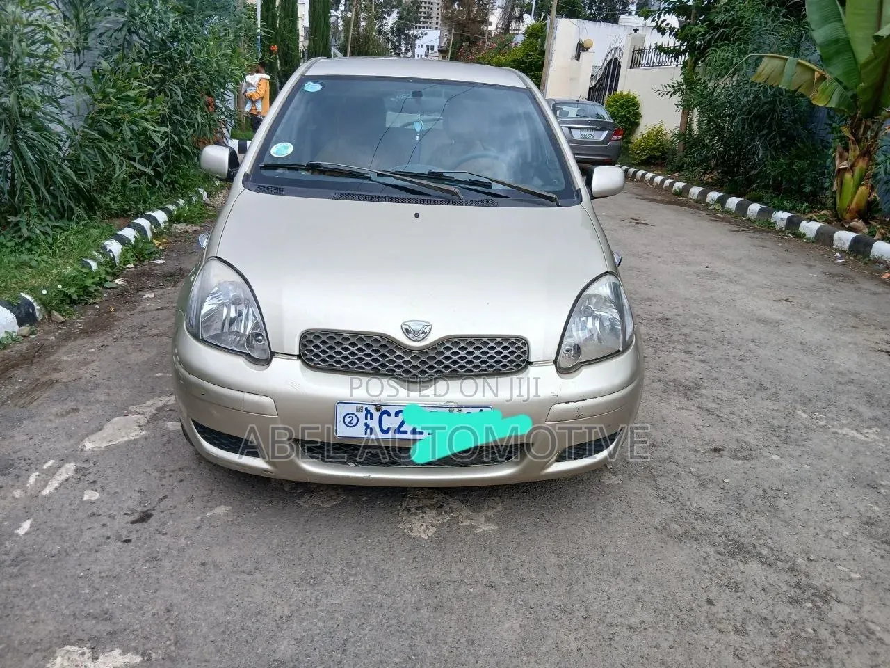 Toyota Vitz 1.0 FWD 5dr 2004 Gold
