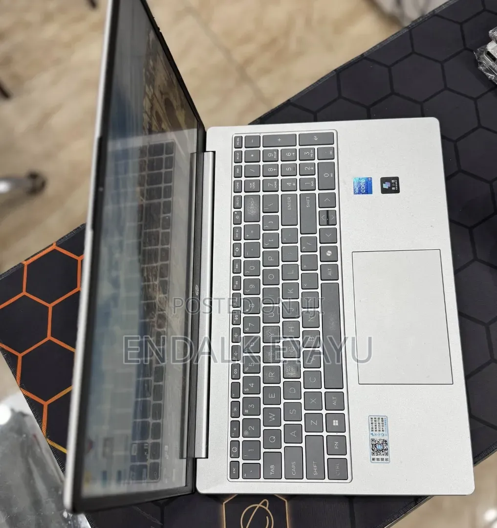 New Laptop HP 16GB Intel Core i7 SSD 1T