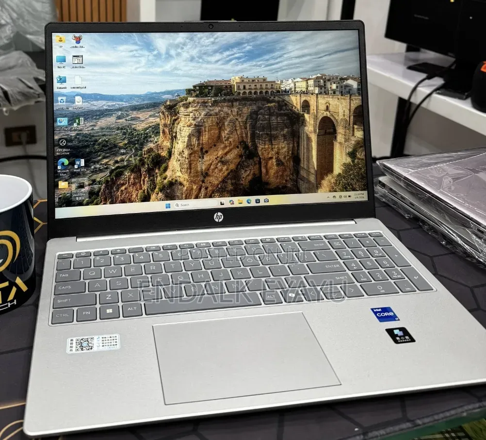 New Laptop HP 16GB Intel Core i7 SSD 1T