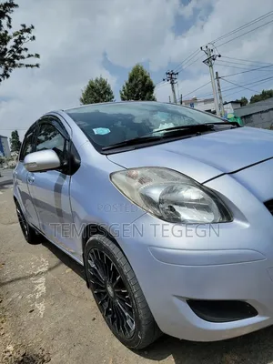 Toyota Yaris 2010 Burgundy