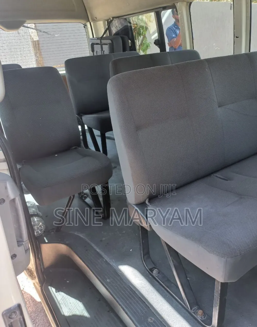 Toyota HiAce 2012 White