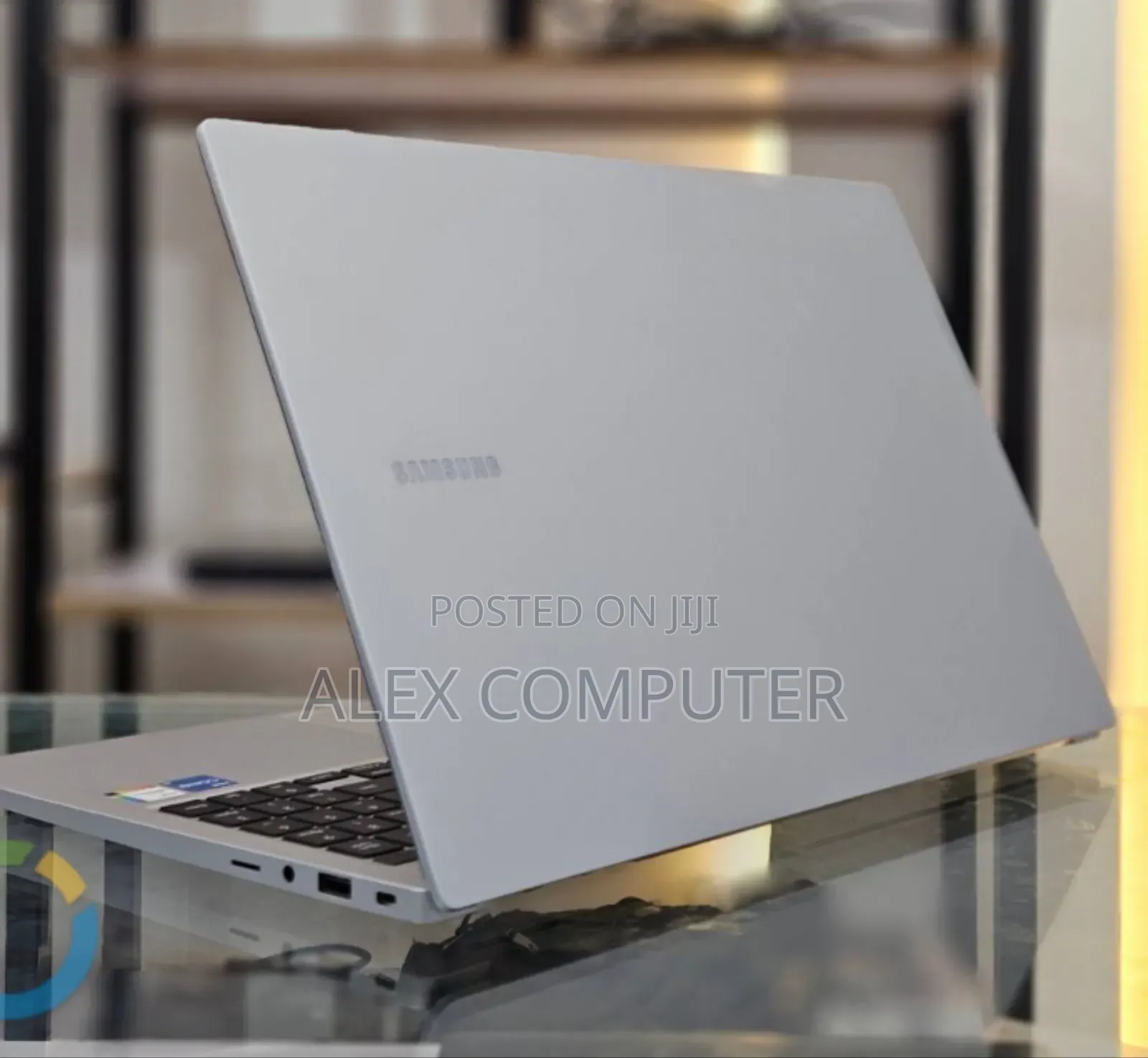 New Samsung Galaxy Book3 360 15 NP750QFG 8GB Intel Core i5 SSD 512GB