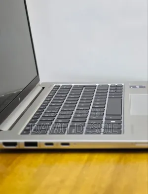 New Laptop HP EliteBook 840 G9 16GB Intel Core i7 SSD 512GB