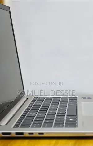 New Laptop HP EliteBook 840 G9 16GB Intel Core i7 SSD 512GB