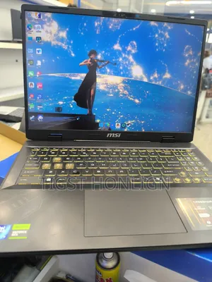 New Laptop MSI Vector 16 HX AI A2XWIG 16GB Intel Core Ultra 9 SSD 1T